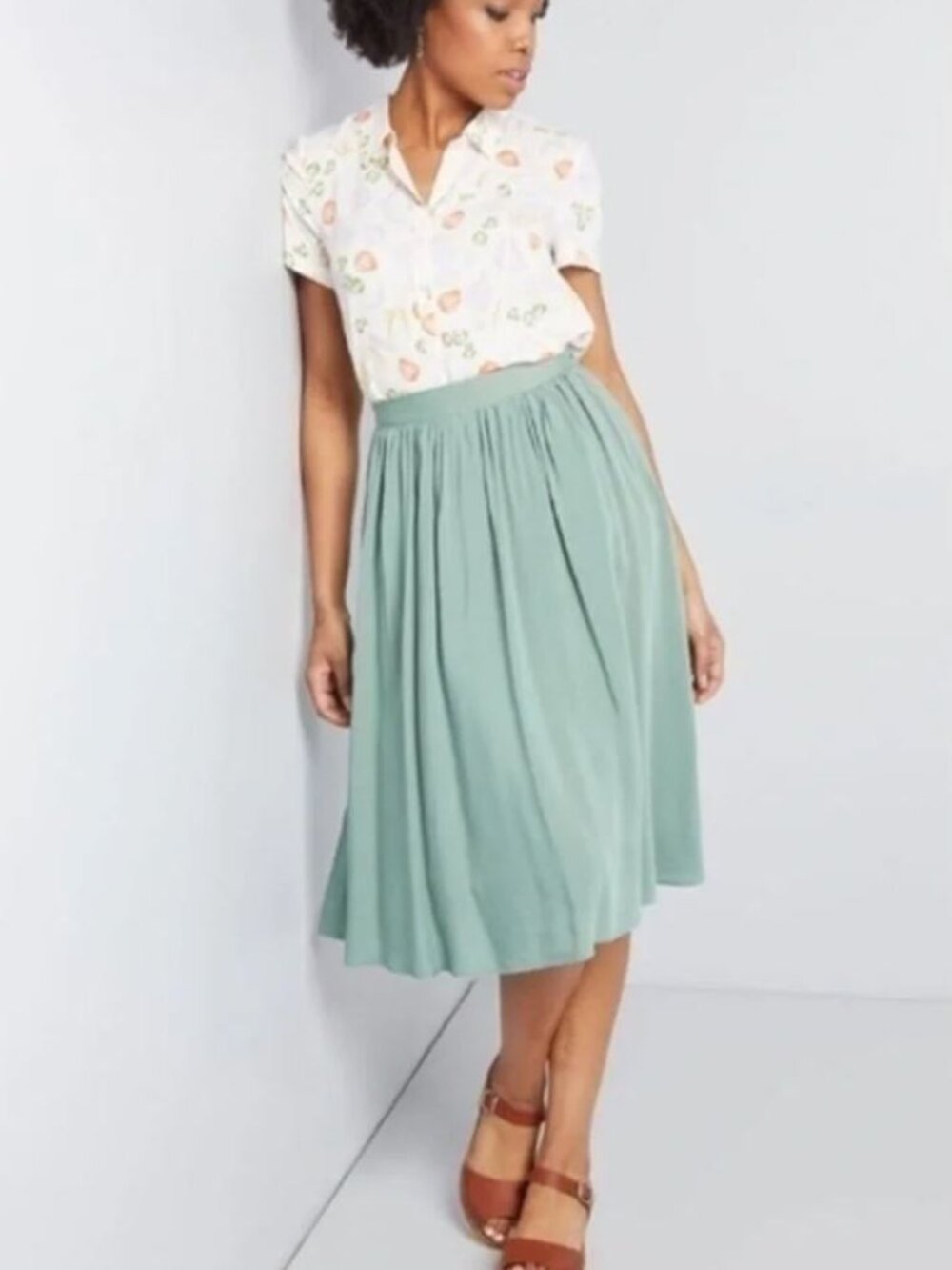 Like New Modcloth Green Midi Skirt w/ Pockets - Size Small